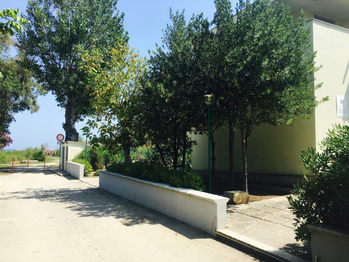 Le Villette Vasto Buitenkant foto